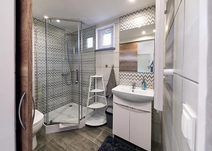 Pod Klonem Studzienice